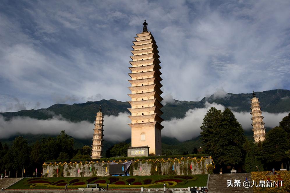 中国的佛塔一般是多少层,中国的佛塔均为高僧的骨塔吗