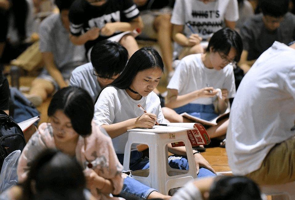 张雪峰学习是最容易的事完整,张雪峰文科应该怎样学