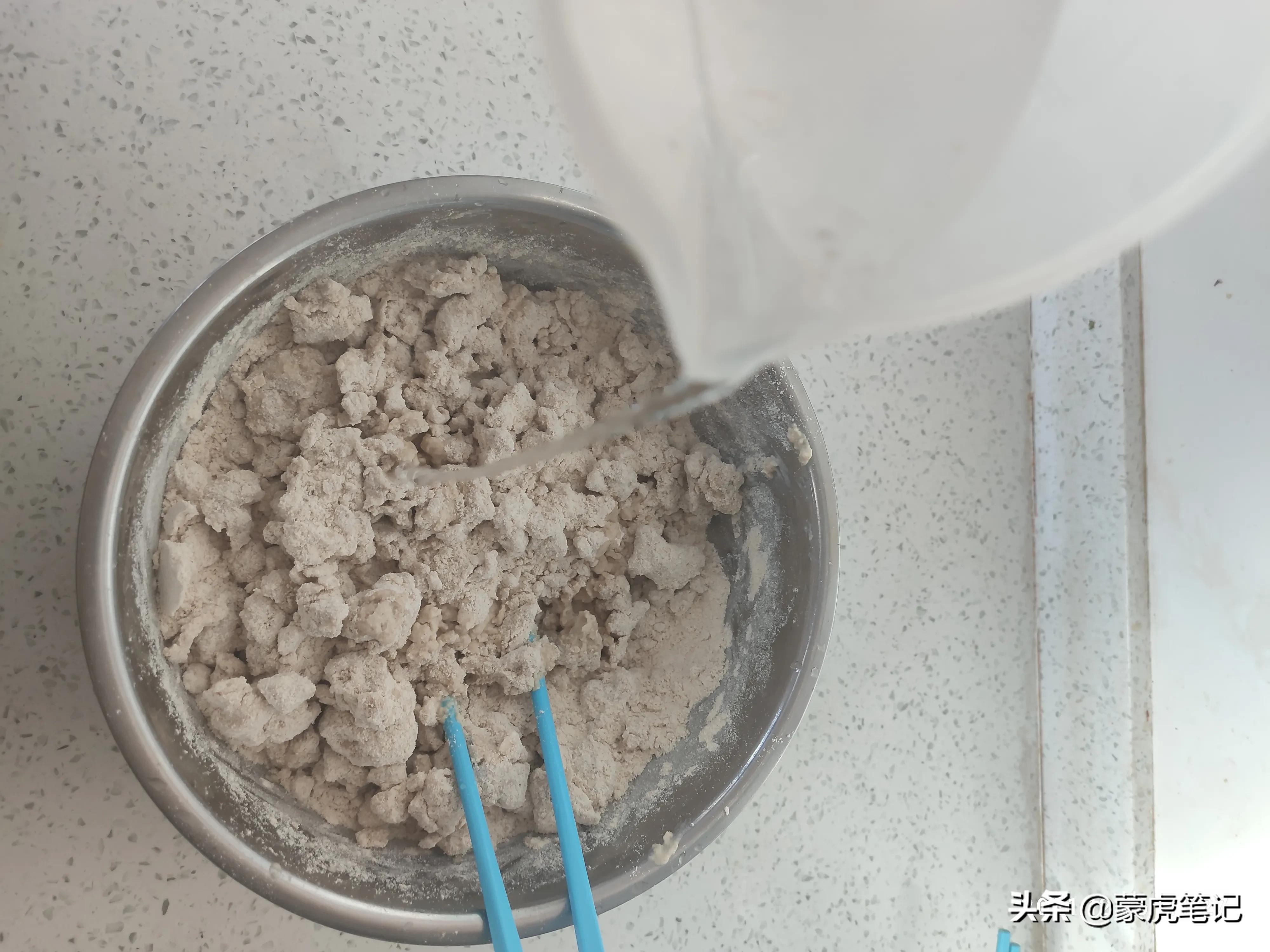 莜面鱼鱼家常做法,家常莜面的做法视频