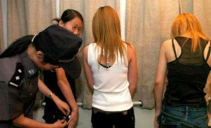 异性同事同住宾馆合法吗,16岁异性同住宾馆违法吗