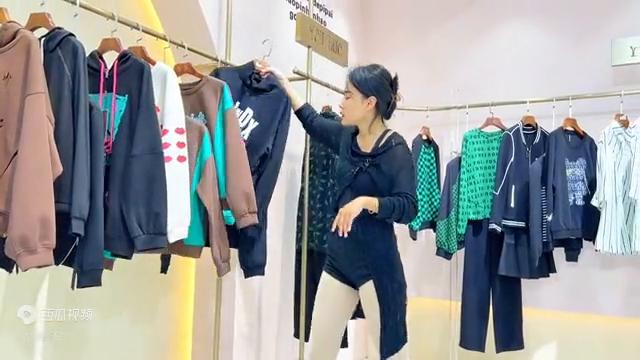 典典秀新款,典典时装秀