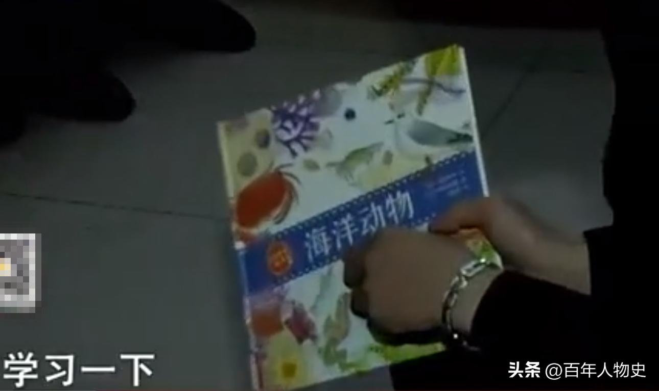 脑瘫男孩被丢给奶奶照顾,13岁孩子瘫痪在床