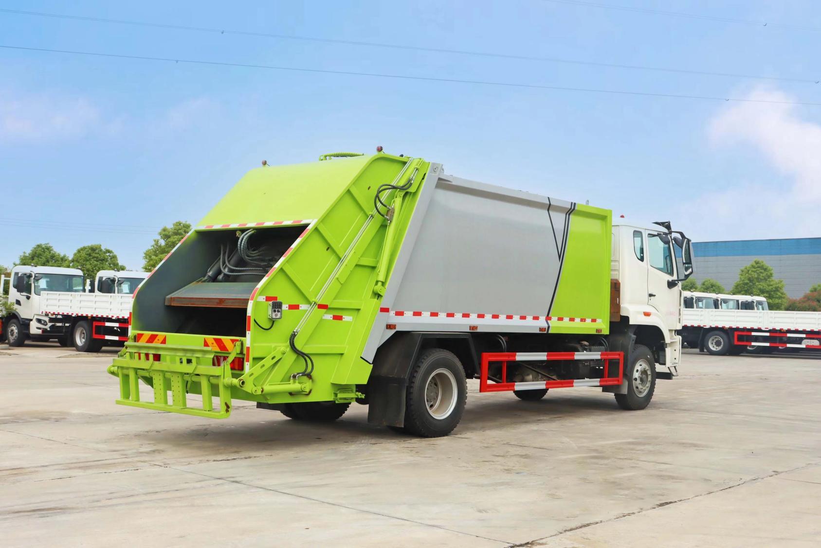 重汽豪沃九方压缩垃圾车,济南重汽豪沃垃圾车