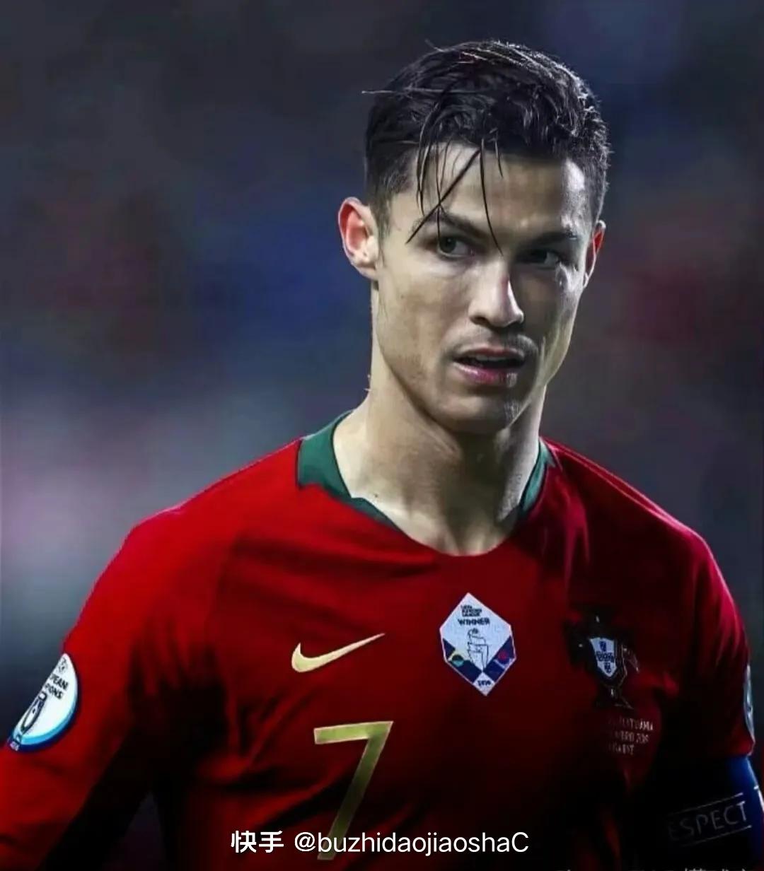 c罗目前加盟了哪个俱乐部,足球巨星C罗介绍