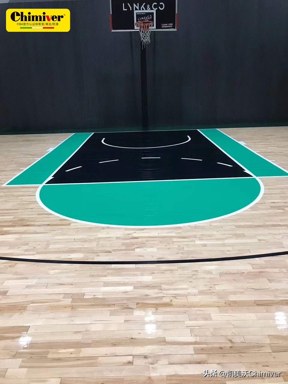 广州室内篮球馆木地板翻新,室内篮球场木地板翻新刷漆