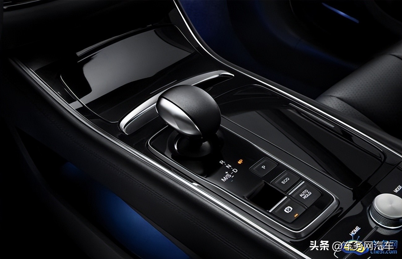 国产中型轿车新款奔腾b70值得买吗,一款车如何俘获人心且看奔腾b70