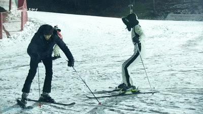 雪场高端穿搭,滑雪穿搭滑雪服