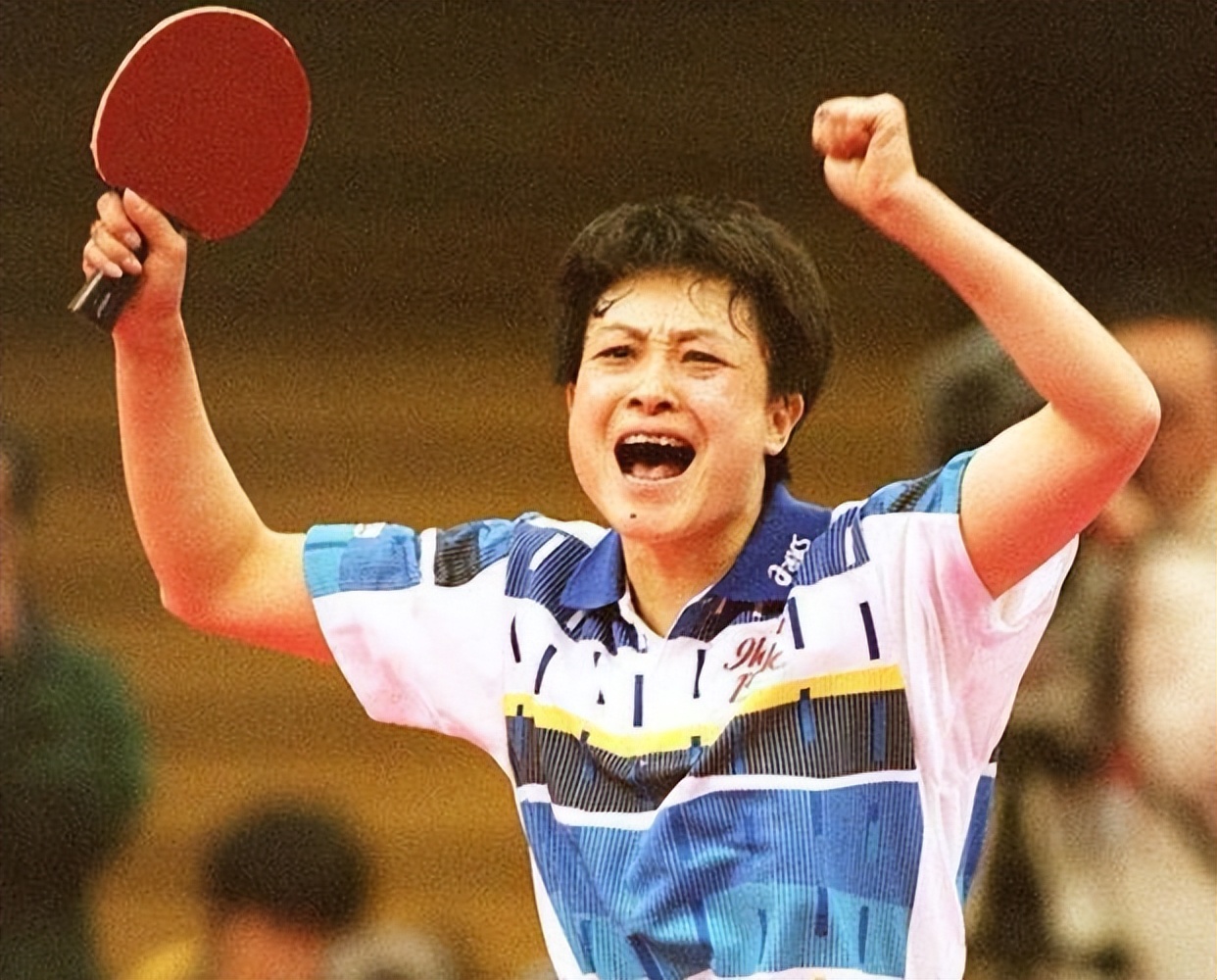 80年代中国女乒邓亚萍简历,王楠打败邓亚萍夺冠