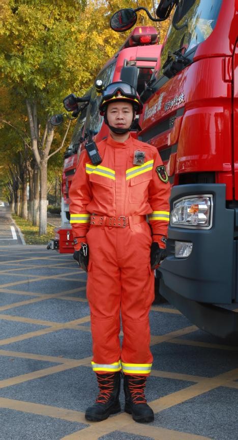 向险而行冲锋在前——记陕西省劳动模范江永木