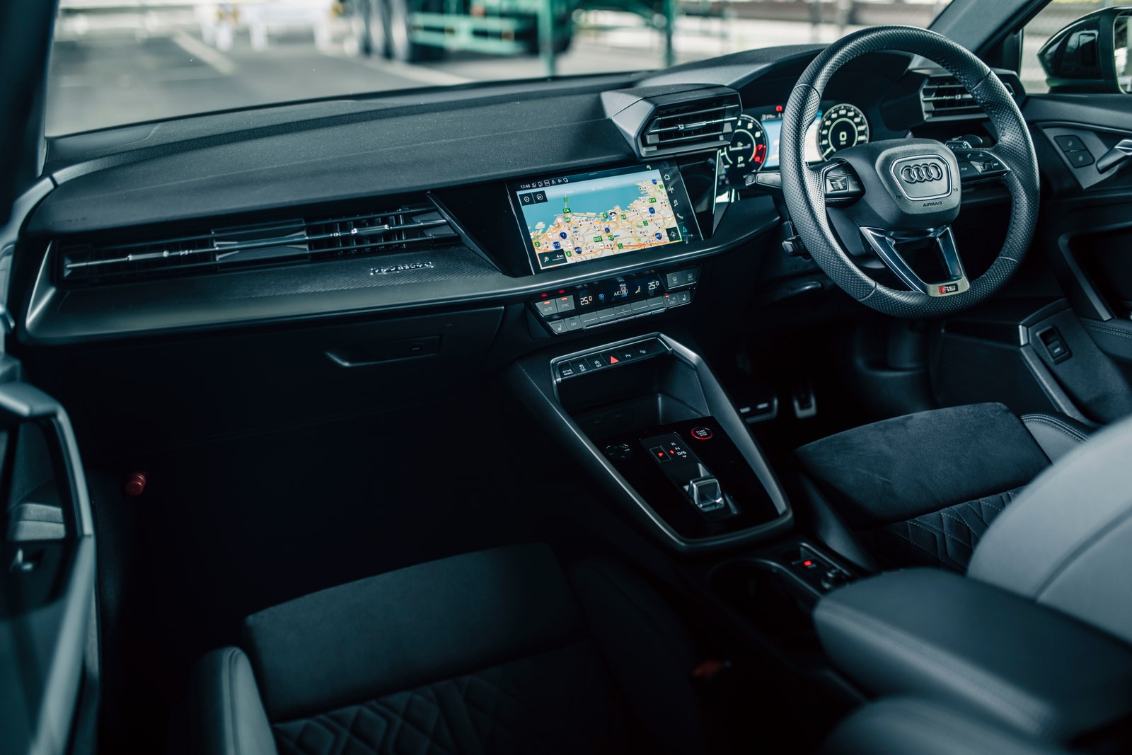 搭载5缸发动机全新奥迪rs3,哪一年的奥迪rs3性能最好