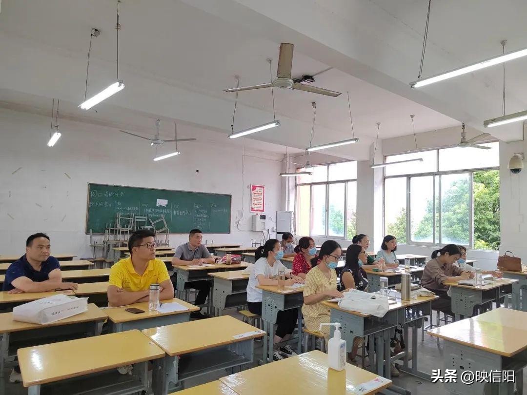 固始县高级中学举办2022—2023学年新教材培训