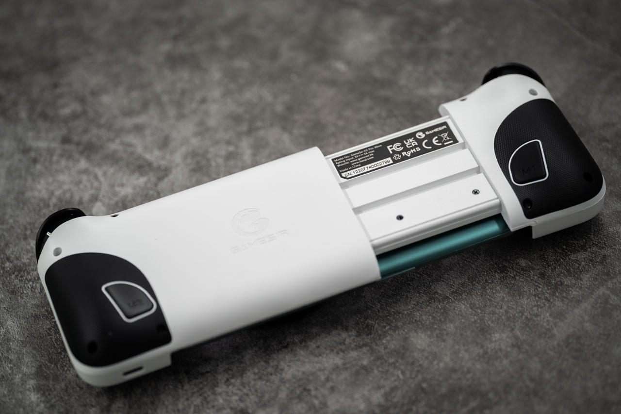 微软官方授权的第三方手柄百元,手机变微软手柄