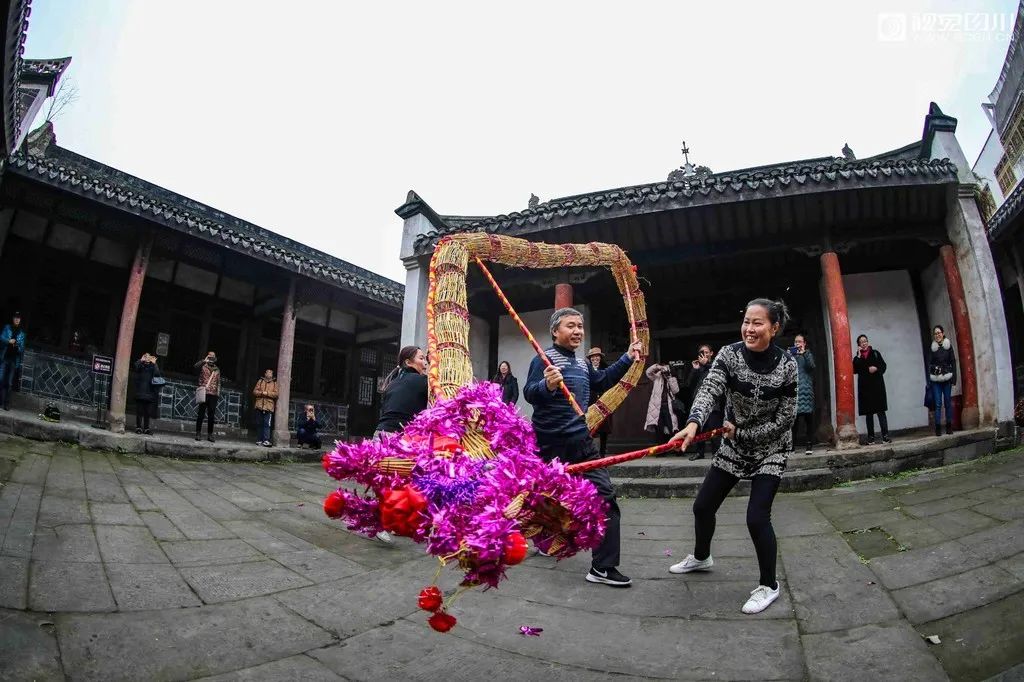 清明节逛李庄古镇,云逛自然博物馆