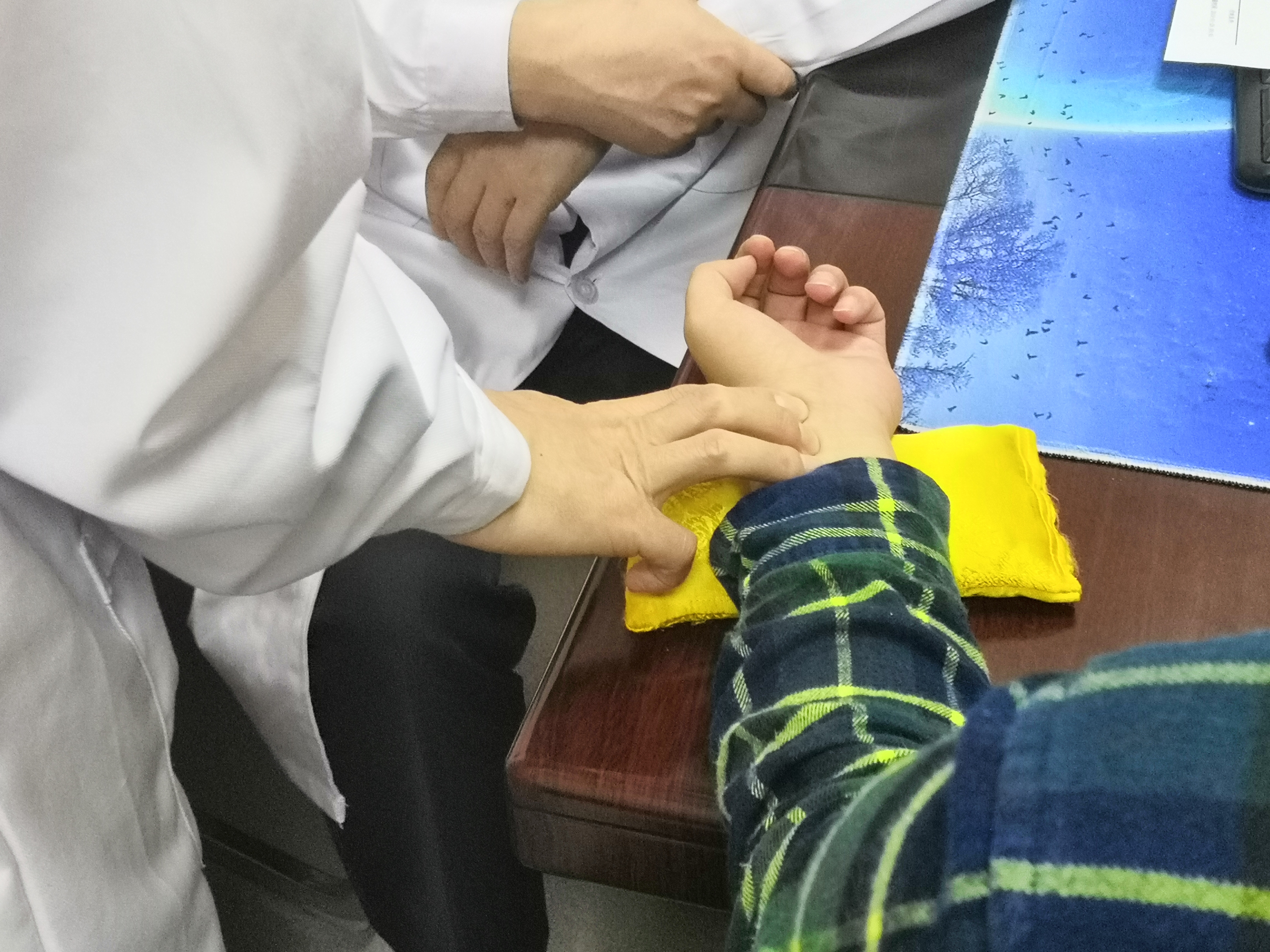 导致男性前列腺纤维化的原因主要有哪些？如何预防和治疗？