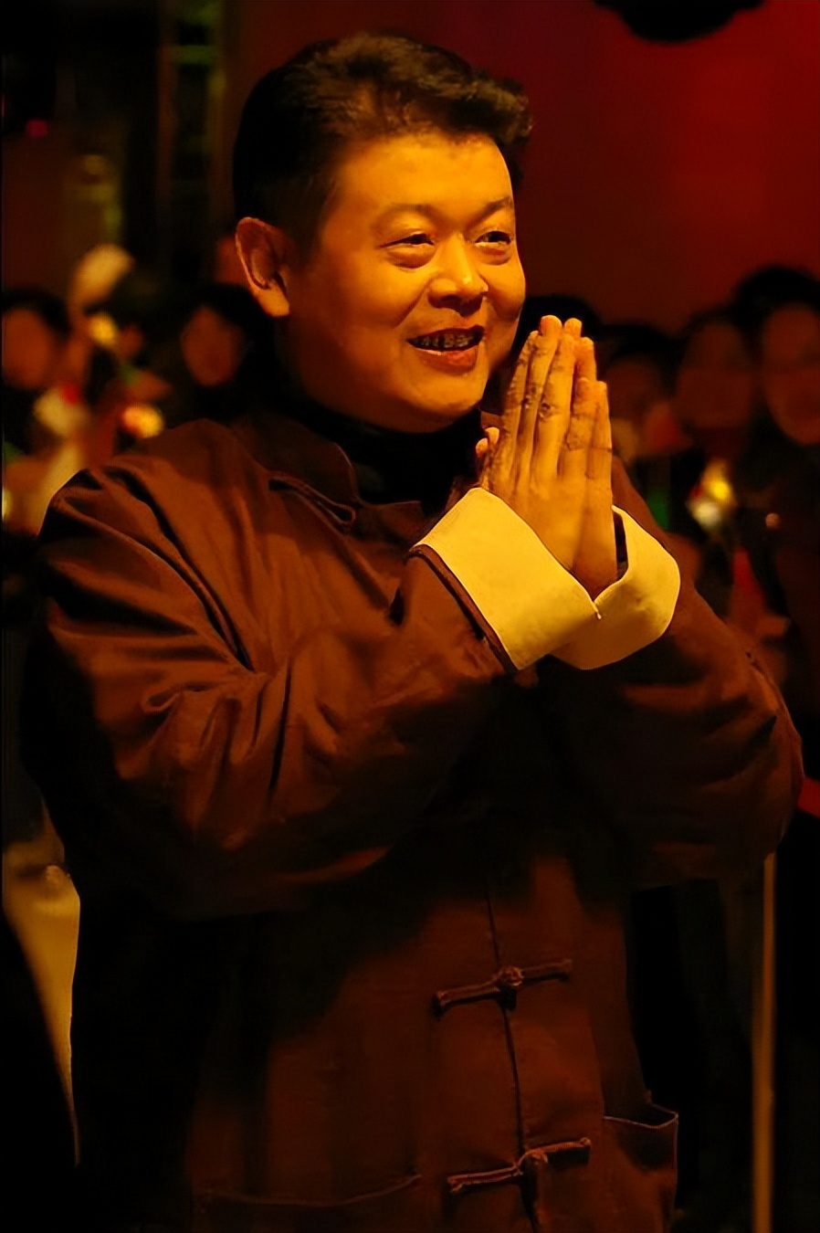 他在当红时淡出演艺圈,他走后歌词完整