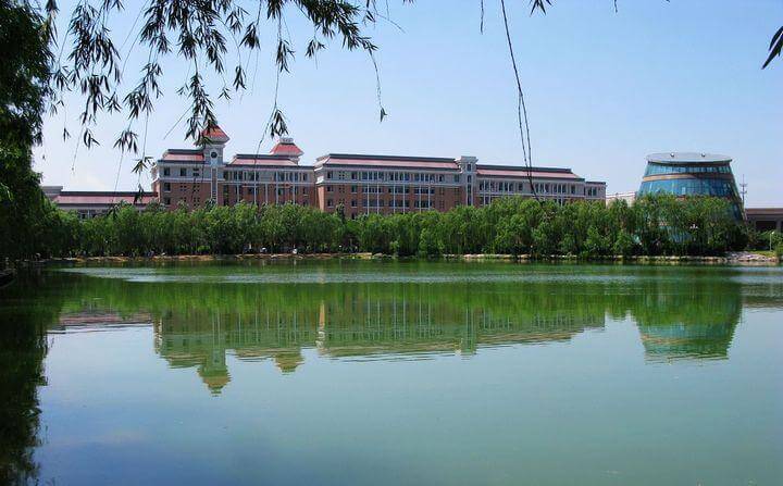 五年一贯制转段考试是不是高考,五年制一贯制大专与单招哪个好