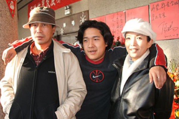 吕丽萍三次婚姻,42岁吕丽萍二段婚姻失败