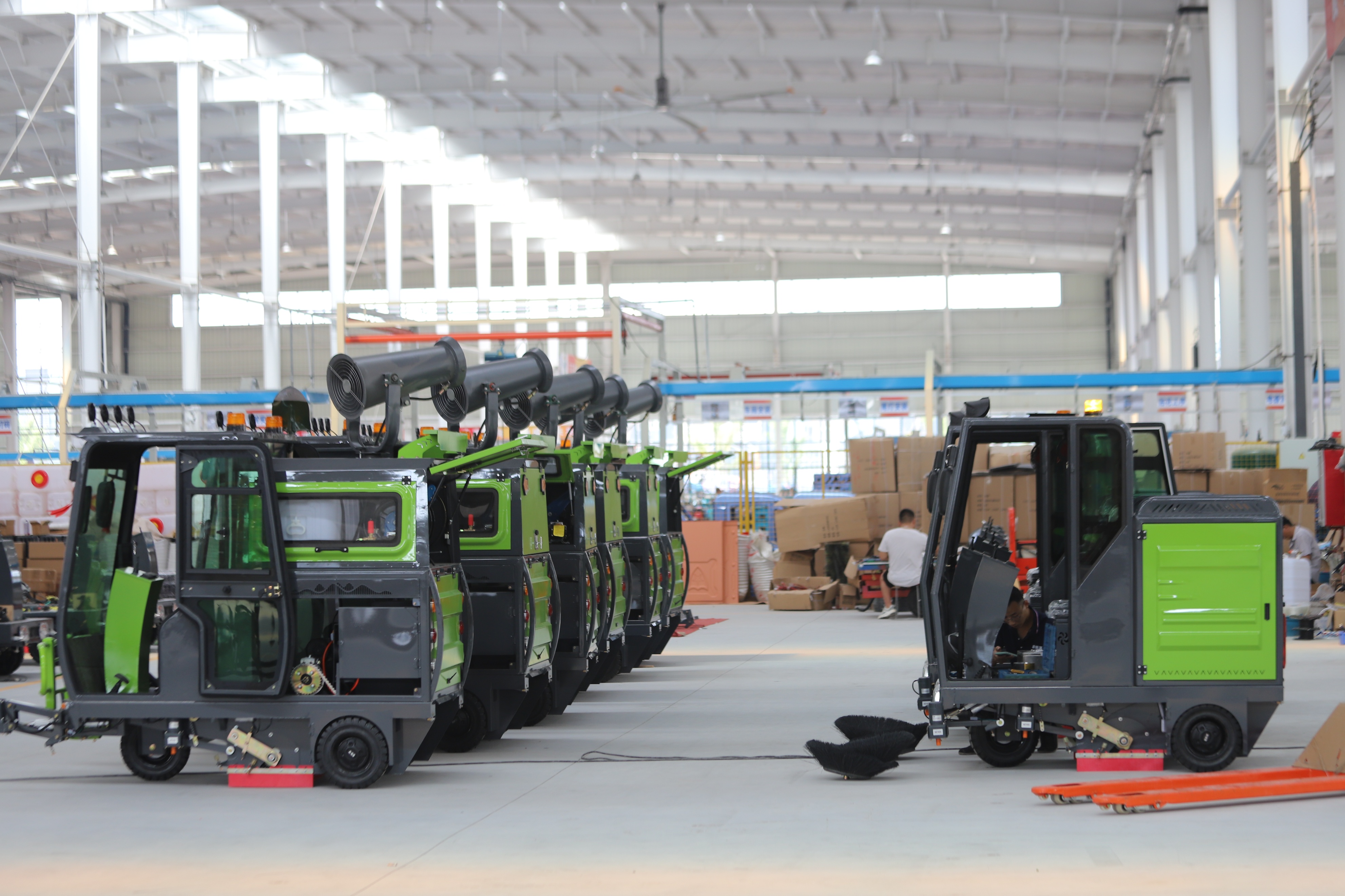 驾驶式扫地机怎么使用,驾驶式扫地机的常见故障有哪些