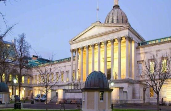 中国最赚钱女秘书朱旭：年薪849万，年终奖1000万，48岁至今未婚