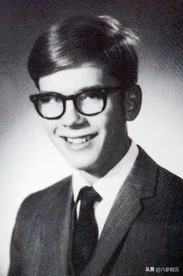 他打造了美国政治史最脏竞选,却被命运掐断了脖子