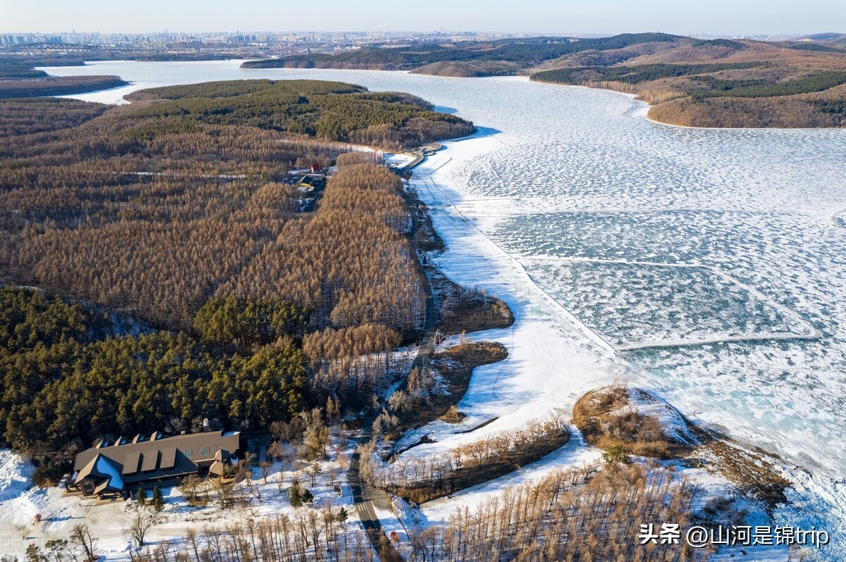 国内最值得去的六大滑雪场推荐,国内必去十大滑雪场滑雪场地