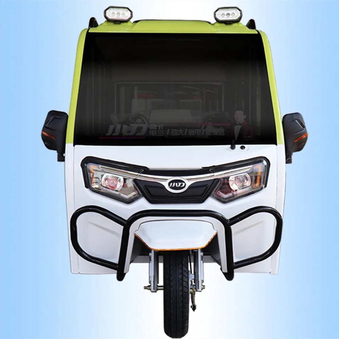小刀全封闭三轮车新款续航多少,小刀电动三轮车最新款