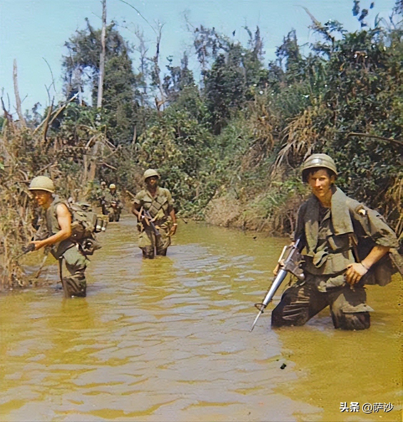 越南战争中的美国从没想过消灭北越？1964年8月4日北部湾事件发生