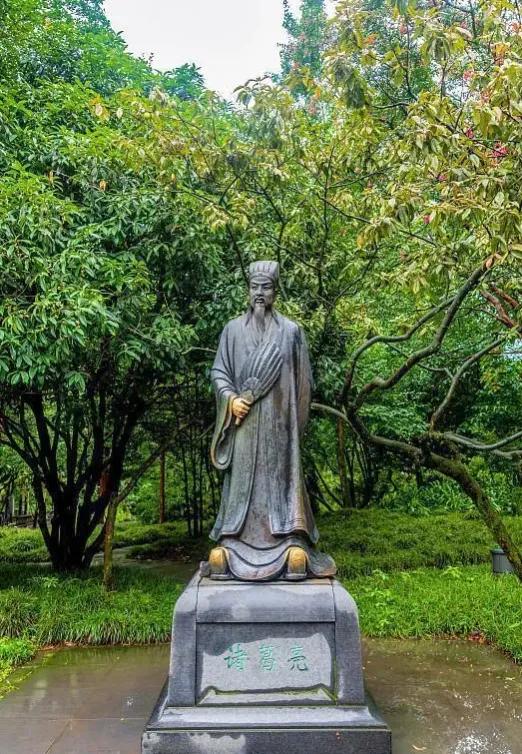 三国演义里面诸葛亮历史上真有吗,历史上诸葛亮和三国演义里的差别