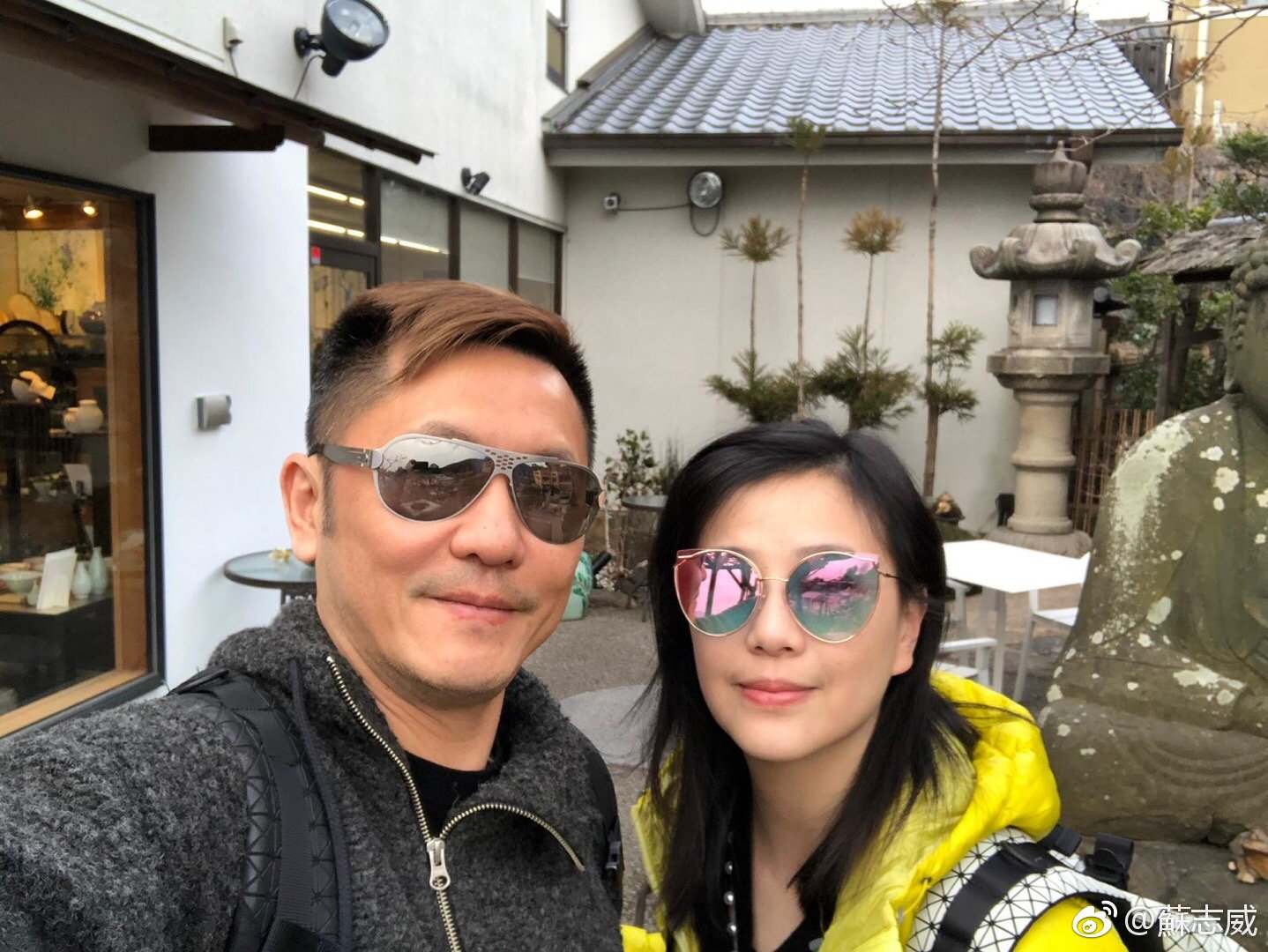 被骂自私又无知！著名港星晒宠物神器遭狂轰，为自家犬使用驱狗器