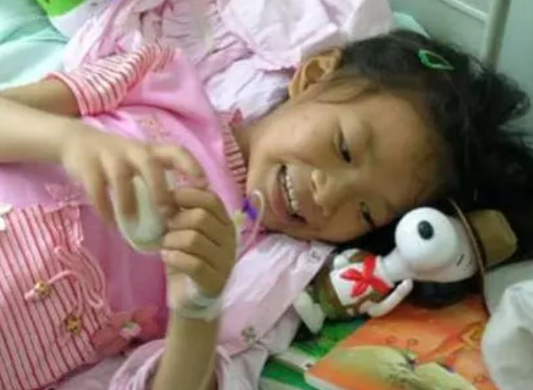 2005年，八岁女孩患急性白血病，为不拖累家人，写下遗书安排后事