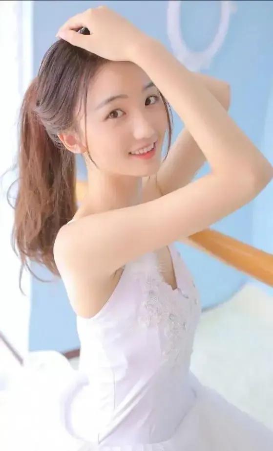 女性尊称词,称呼女性的词