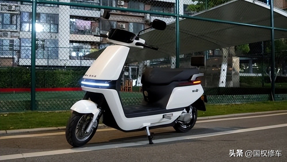 雅迪电动车2023年销量排行榜,电动车排行榜前十名小牛