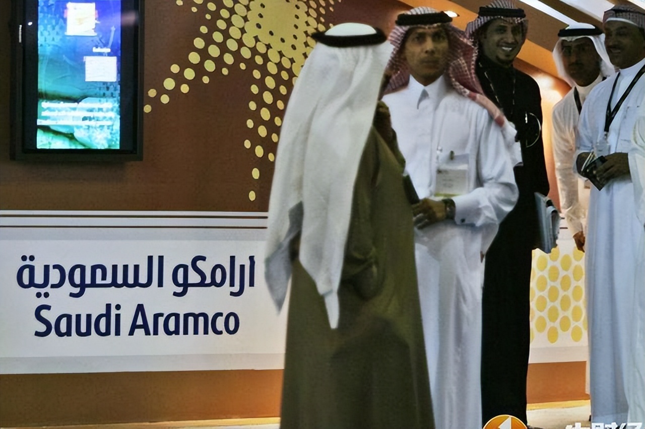 工行 净利润增速对比 (工行总资产利润率2019年)