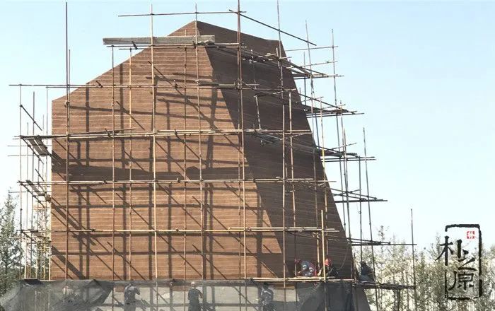 夯土墙与现代工艺结合,夯土景观墙