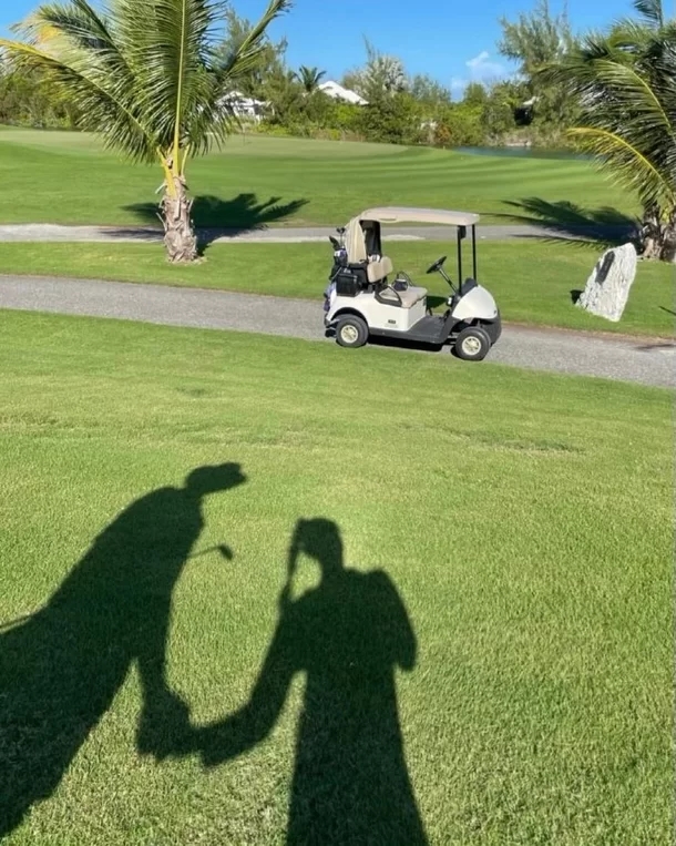 李斯丹妮于文文郑秀妍微博之夜,郑秀妍公开恋情是真的吗