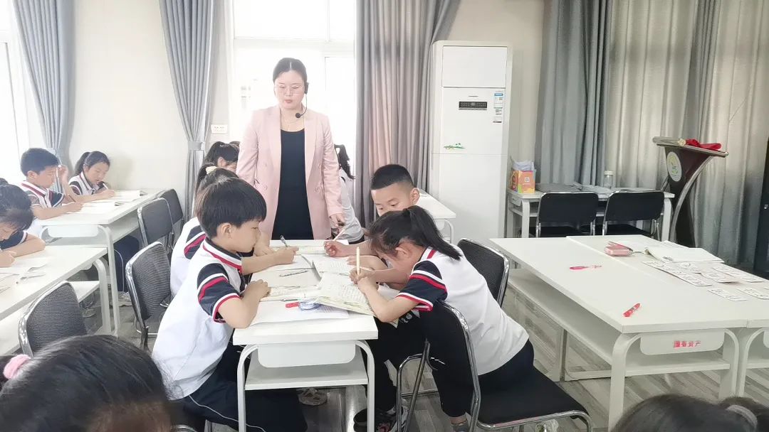 小学语文前沿课堂教学活动简报,智慧课堂小学语文观摩研讨会