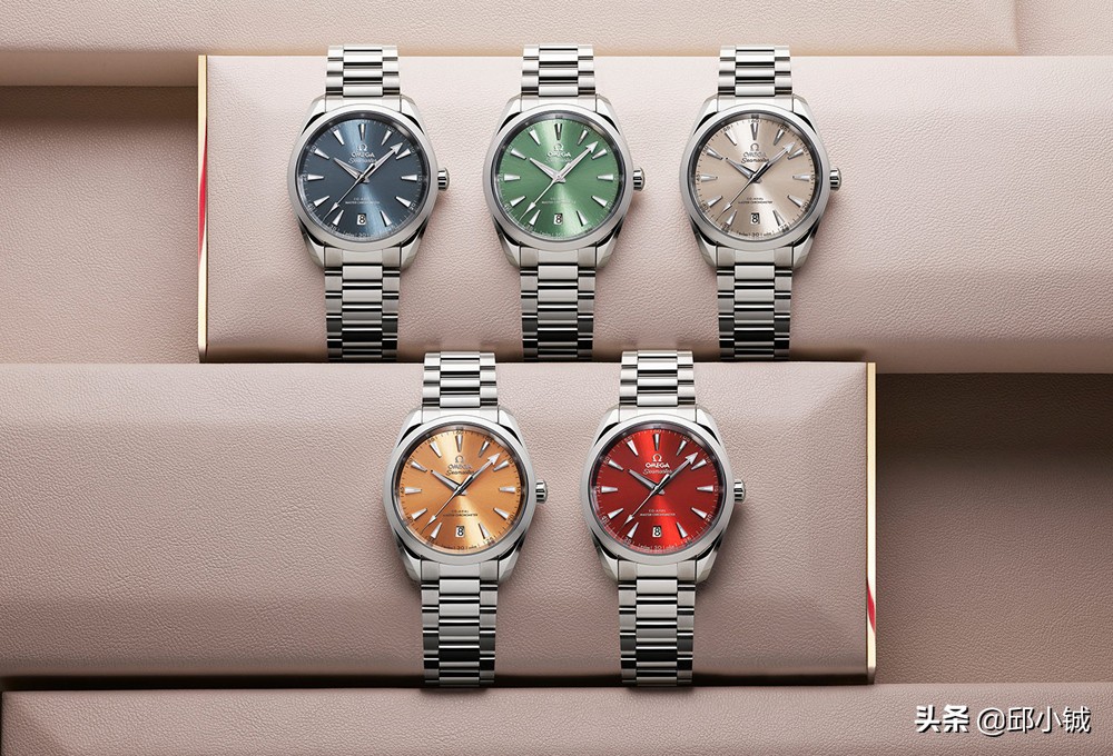劳力士抄袭它？欧米茄新款海马150米，值得买吗？