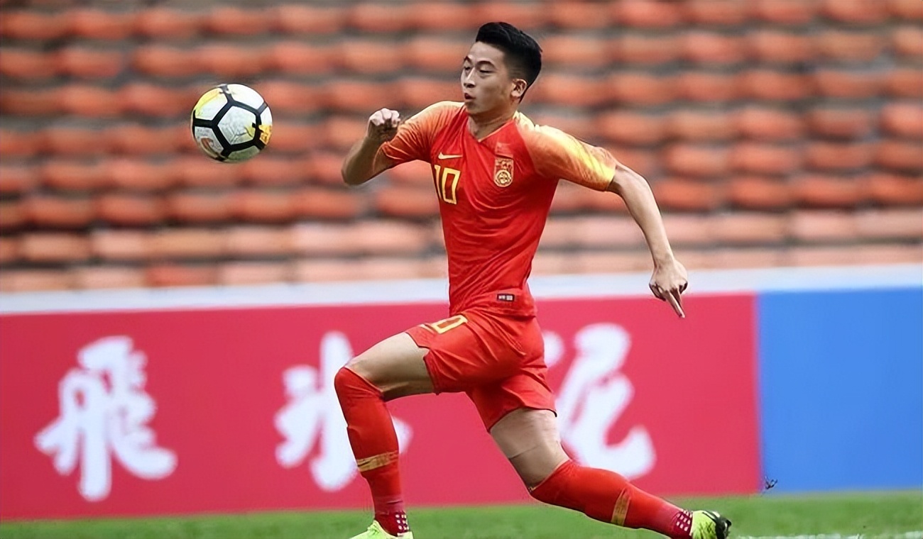 唐淼夏季加盟申花,刘洋官宣韦世豪