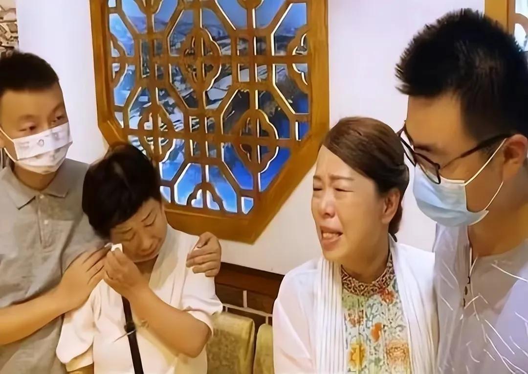 28事件:合理质疑二，大妈在大药房生产出院时为何不拿出生证明？