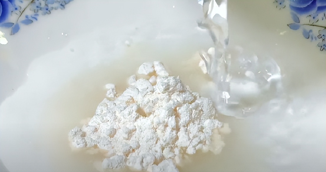 肝脏不舒服坚持喝水加它养肝,养肝第一菜就是它让肝脏很健康