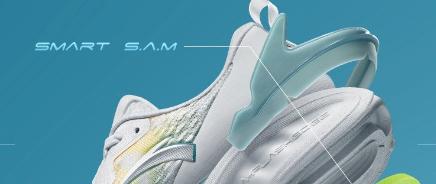 安踏跑鞋矩阵勇立潮头,安踏碳板跑鞋矩阵图片