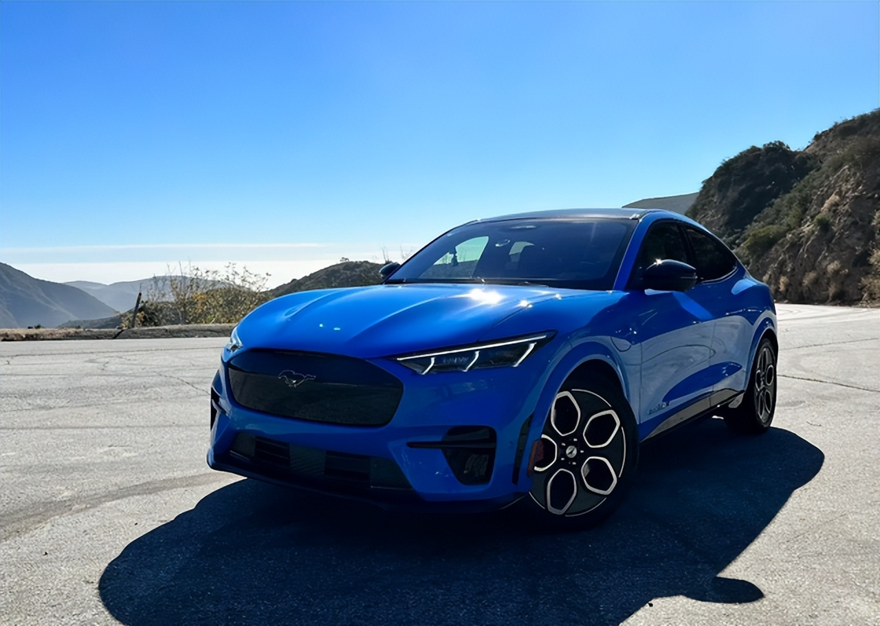 都说福特福克斯是开不坏的车,都说福特锐界是好车