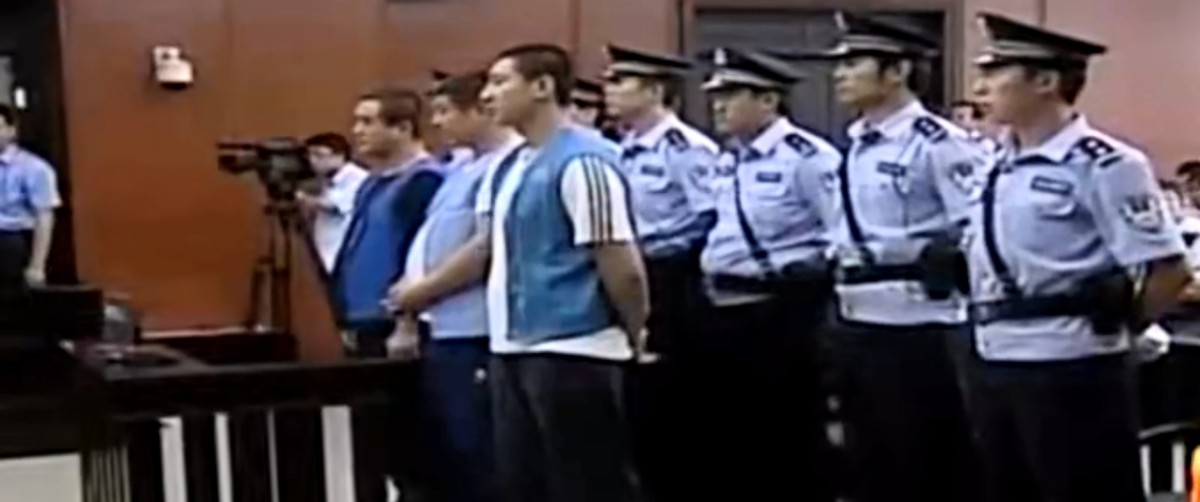 大连2011年打死交警最后结果,2011年大连当街打死交警案结果