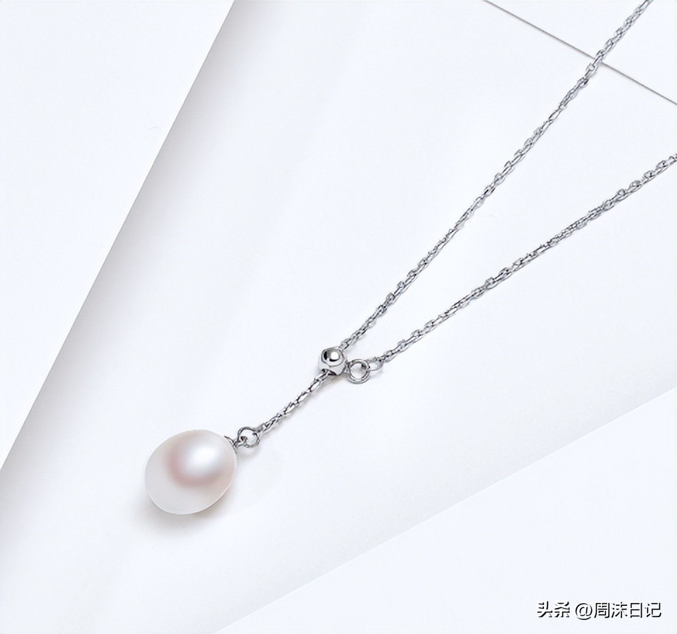 一生一条珍珠项链年轻时髦,女人一生必须要有条珍珠项链