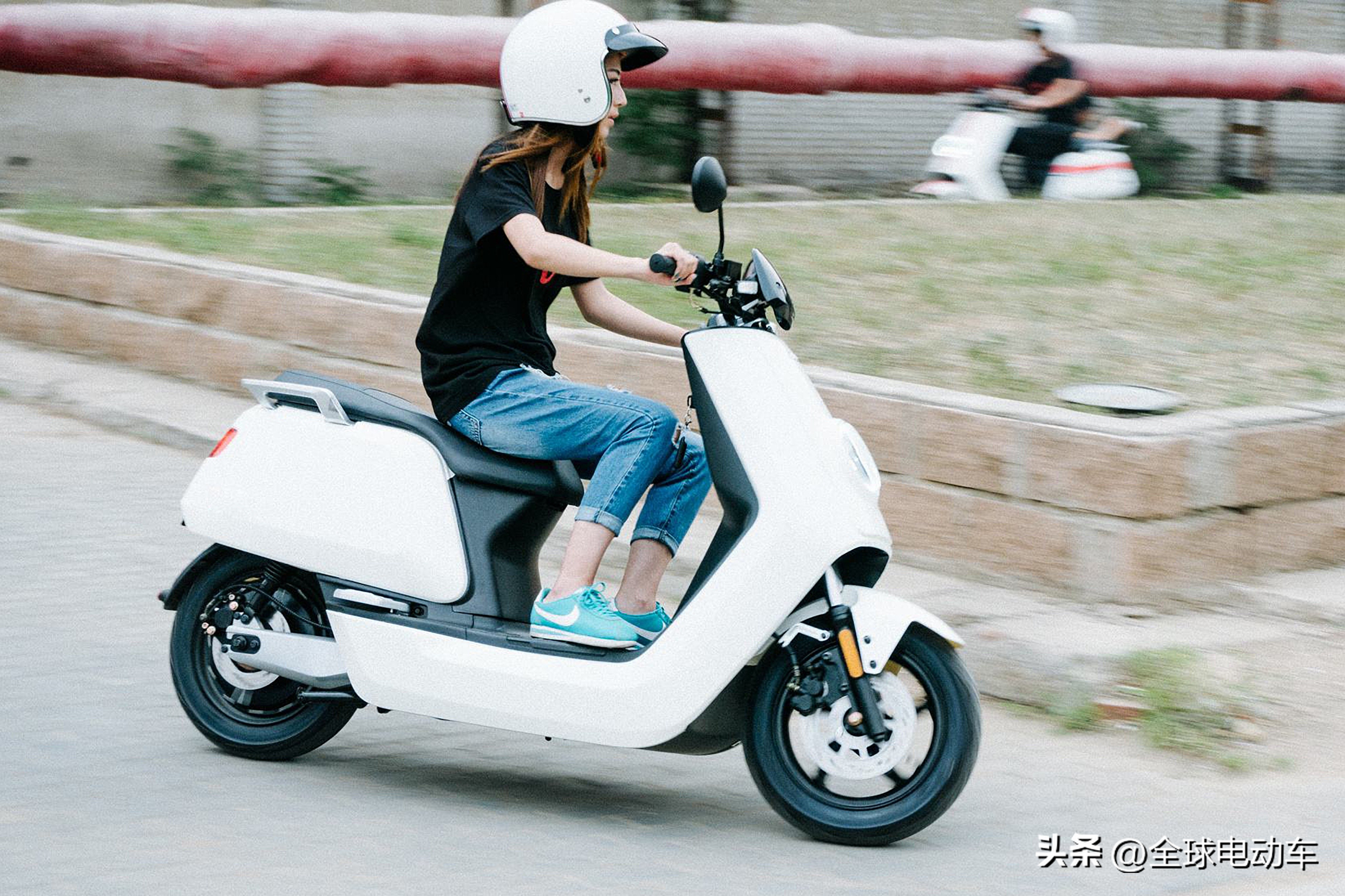 电动车选择前后鼓刹还是碟刹,电动车后鼓刹和后碟刹哪个好