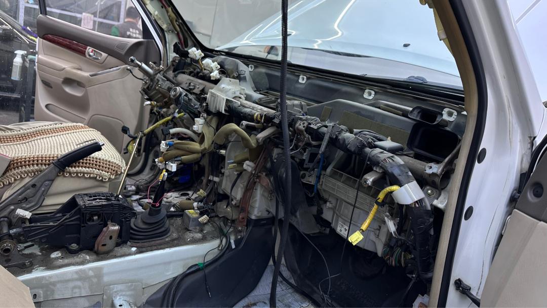 06年丰田霸道汽车翻新全过程,从山西拉回来的车