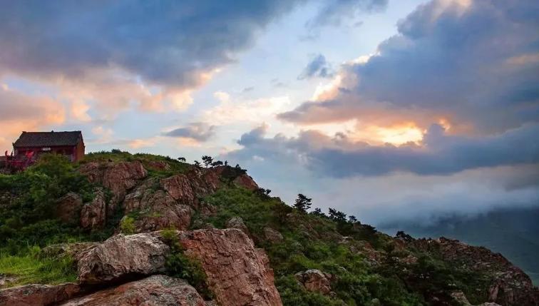 山东一位道长坚信龙真实存在，并上山寻龙16年，至今仍在山上坚持