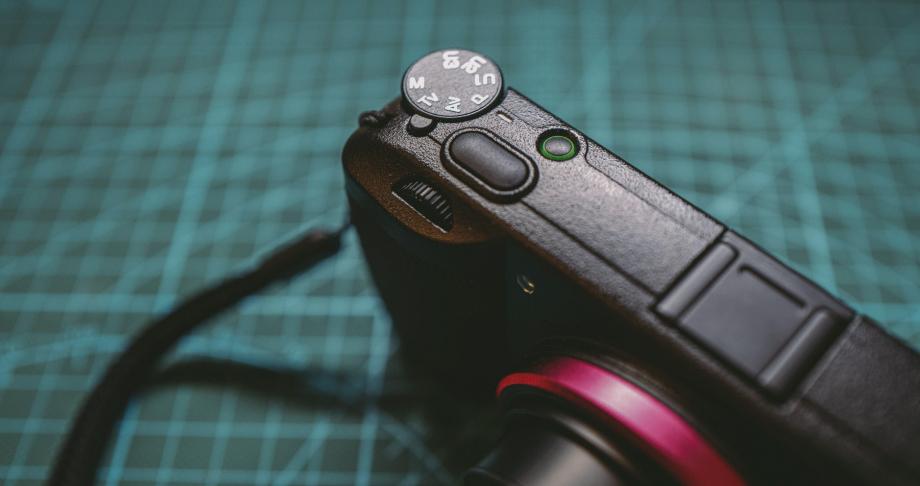 街拍旅行神器—理光GR3X数码相机