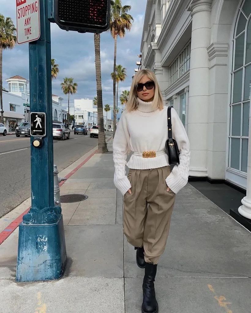 没想到!这3款“奶奶款毛衣”让姑娘们这么上头