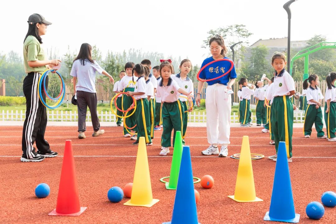 喜迎二十大奋进新征程开启新时代,房山首师大育新学校